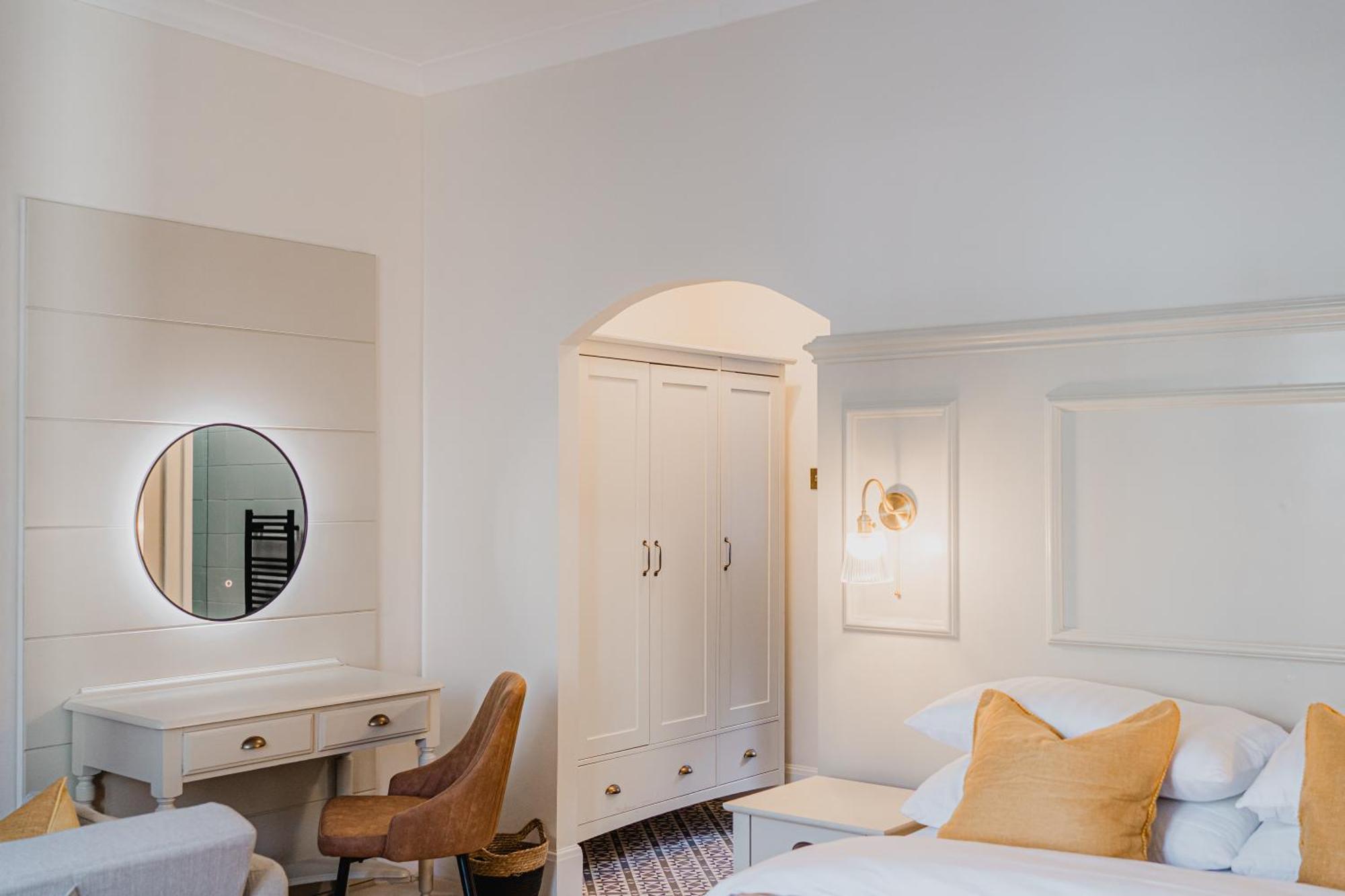 The Yorkshire Unicorn Hotel Скиптън Екстериор снимка