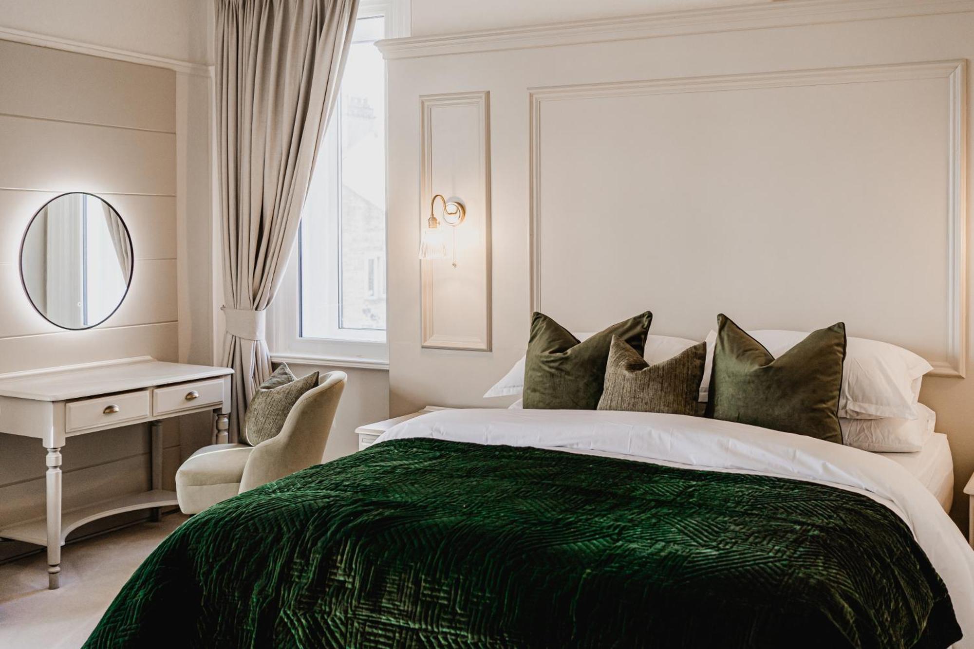 The Yorkshire Unicorn Hotel Скиптън Екстериор снимка